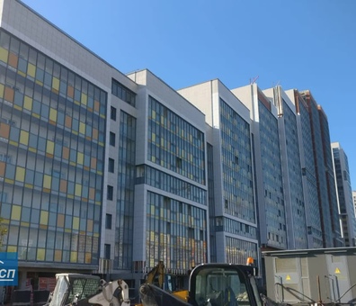 Жилой комплекс Триумф Парк, дом со встроенными помещениями и пятью подземными паркингами